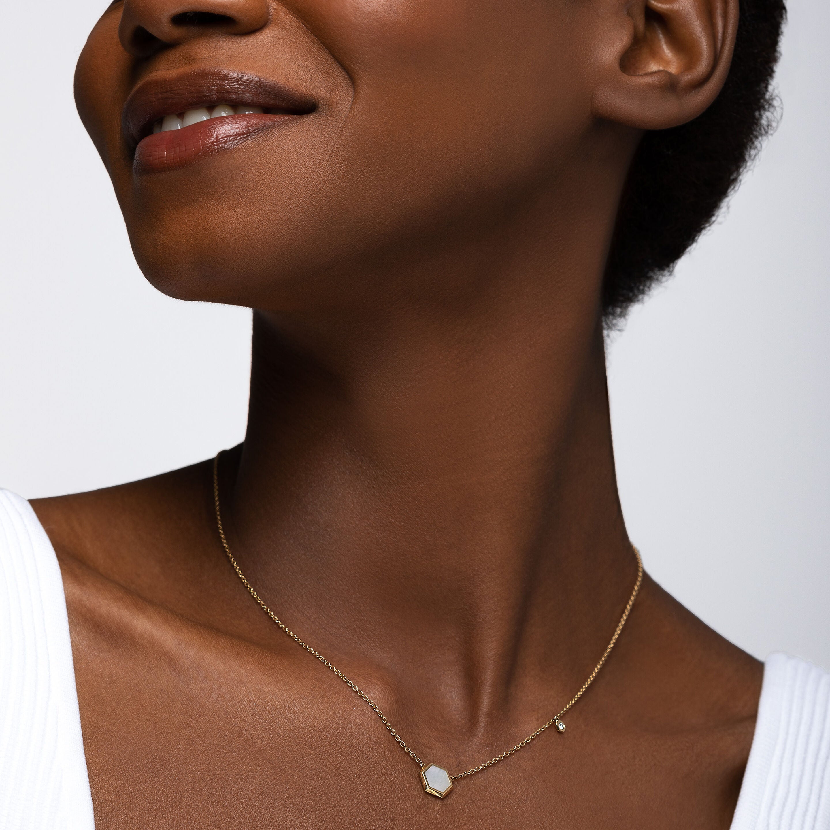 Birks Bee Chic Mother Of Pearl Necklace with Diamond 450016275860