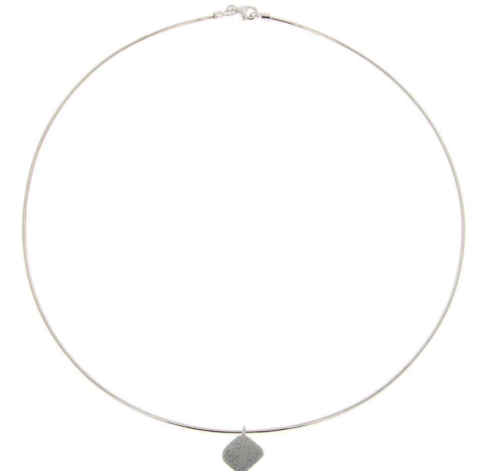 RHODIUM DIAMOND SHAPE GREY DUST NECKLACE WDNAG-066