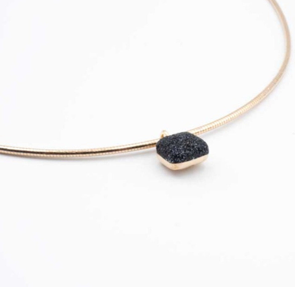 Pink Strand and Square Black Dust Necklace WDNAG-055