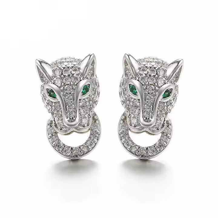 Classic Lionesse Stud Earrings in Yellow with Red Eyes 13-083272-01RD