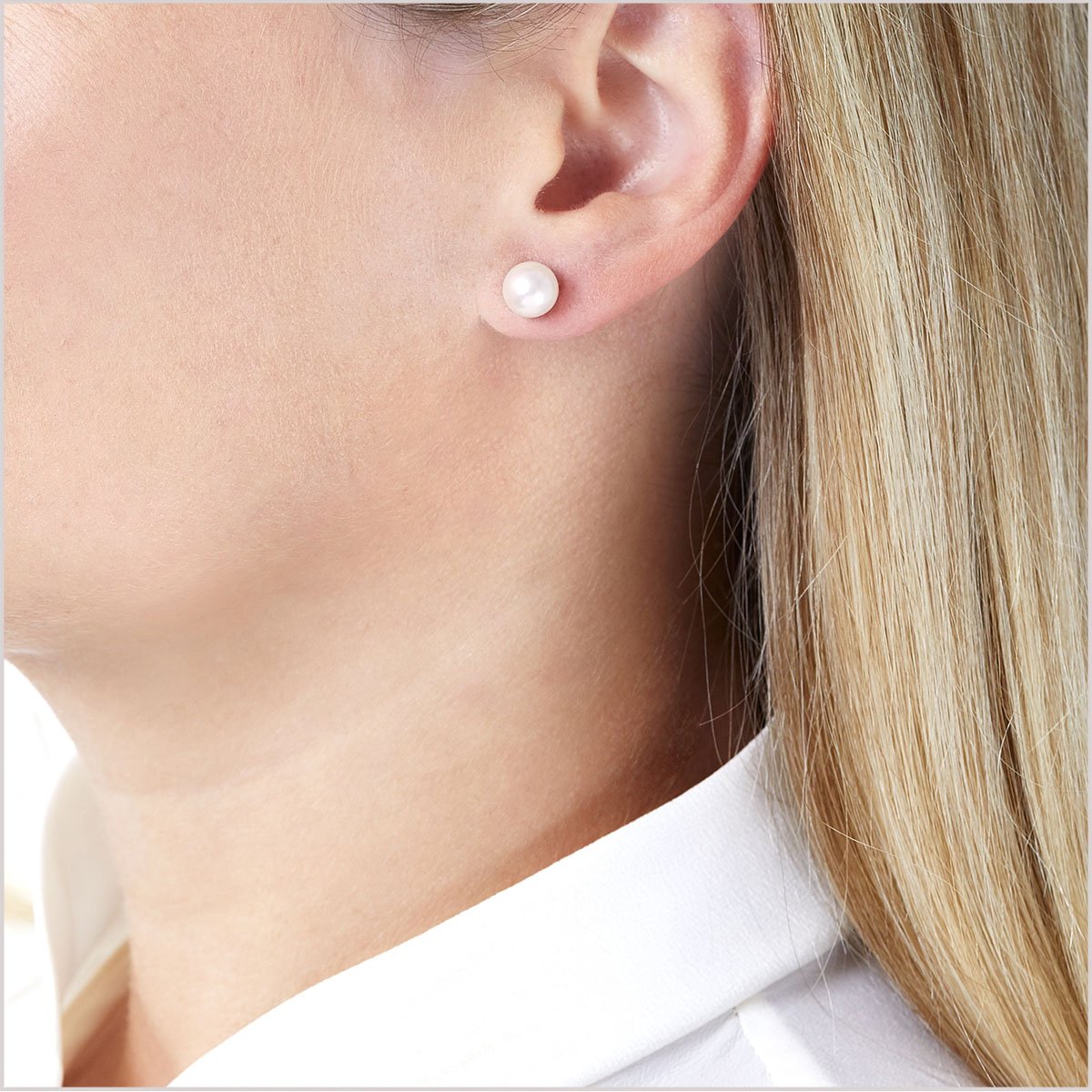 Yoko London Classic Akoya Pearl Stud Earrings EYK109707-AA