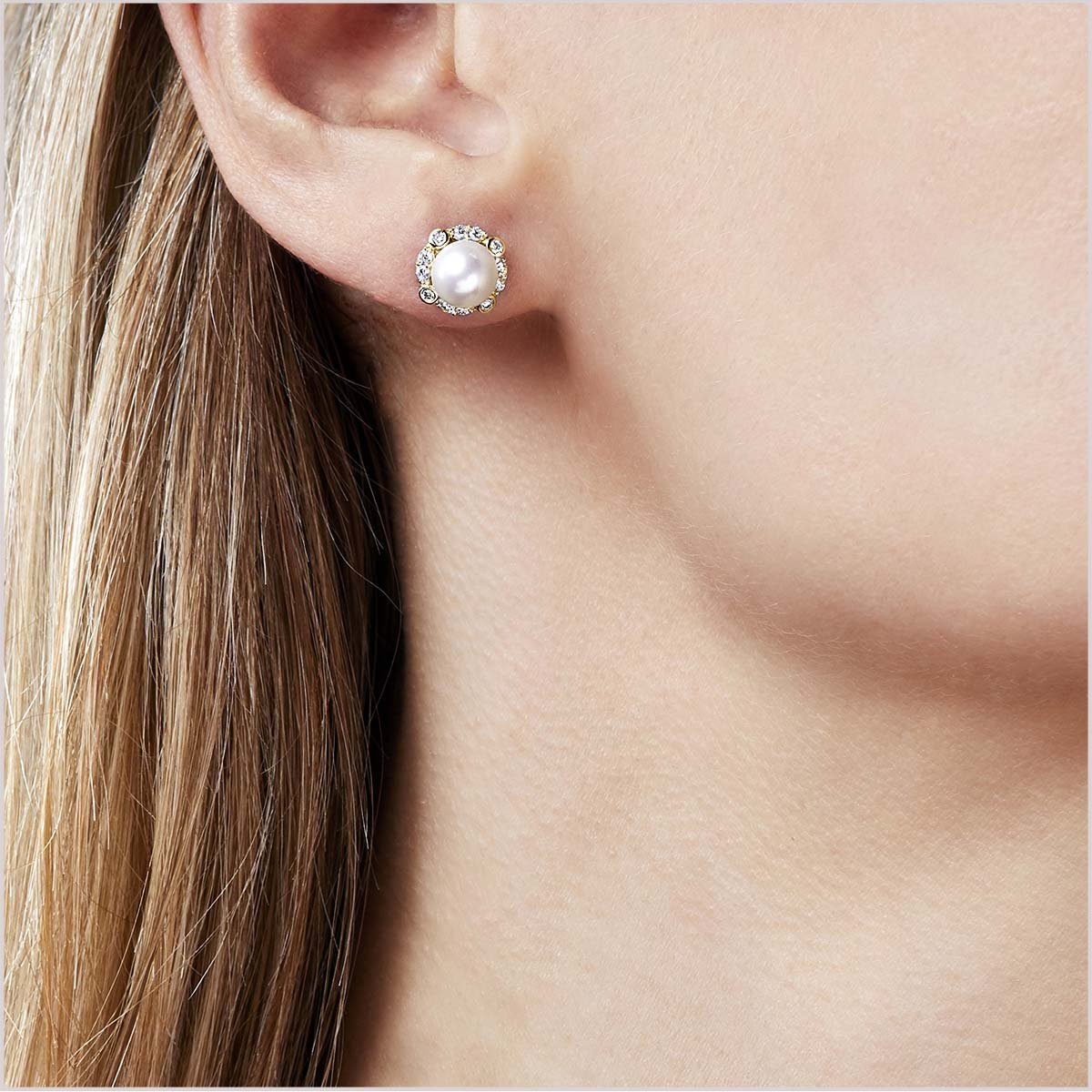 Yoko London Trend Freshwater Pearl and Diamond Stud Earrings TEM0222-6F-LY