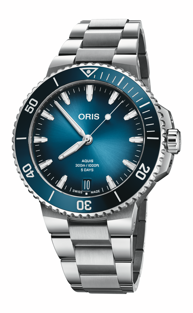 Aquis Date Calibre 400 Reference 01 400 7790 4135-07 8 23 02PEB Size 43.50 mm