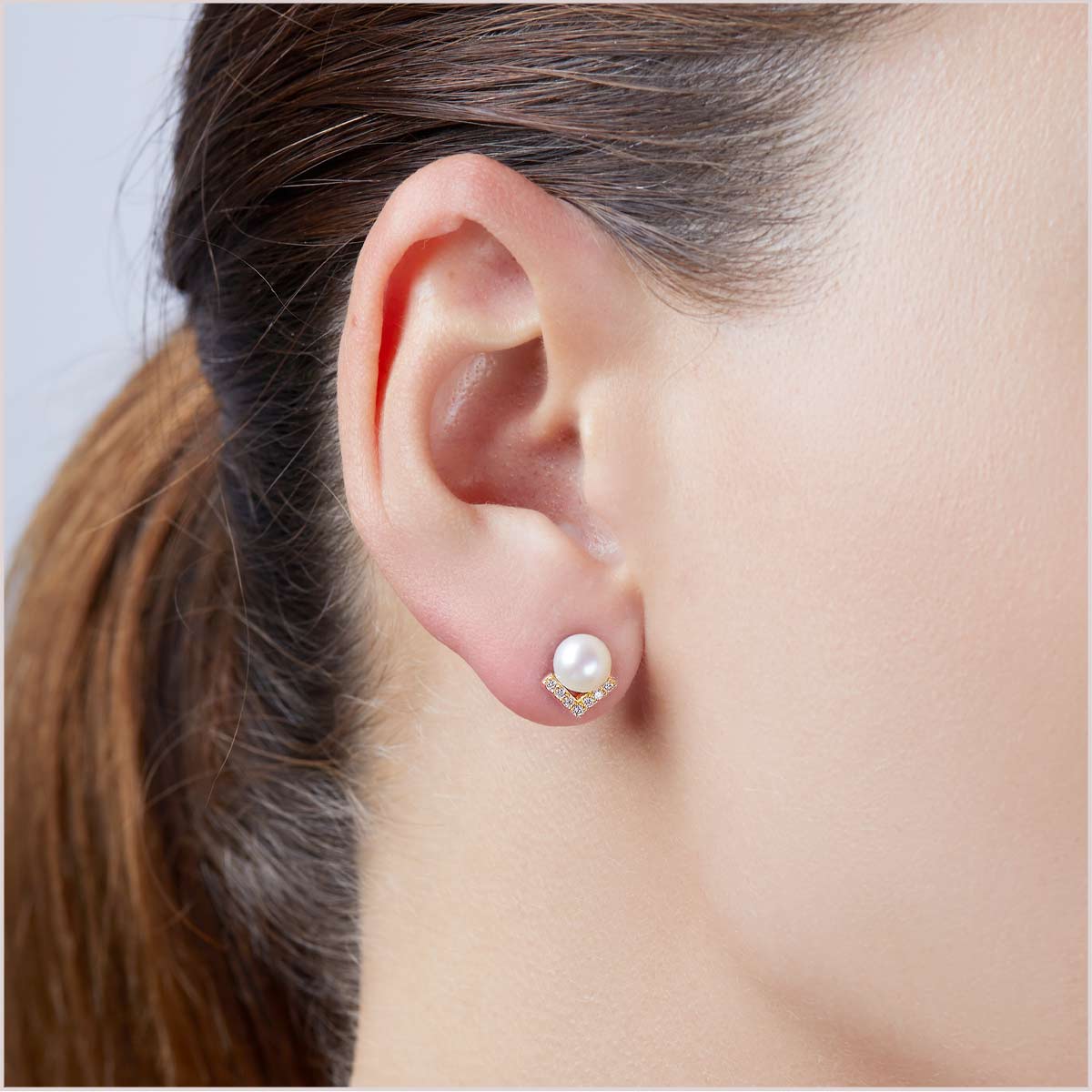 Yoko London Trend Freshwater Pearl and Diamond Stud Earrings TEM0220-6F-IHX